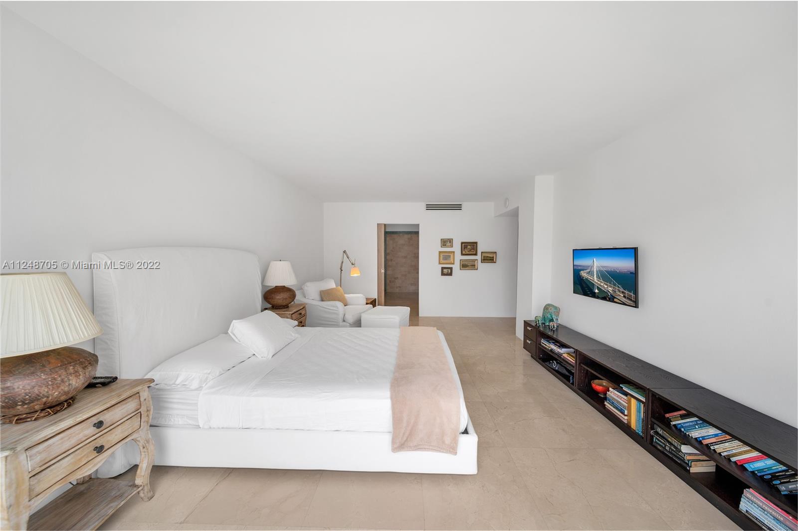 199 OCEAN LANE DRIVE Unit: 901