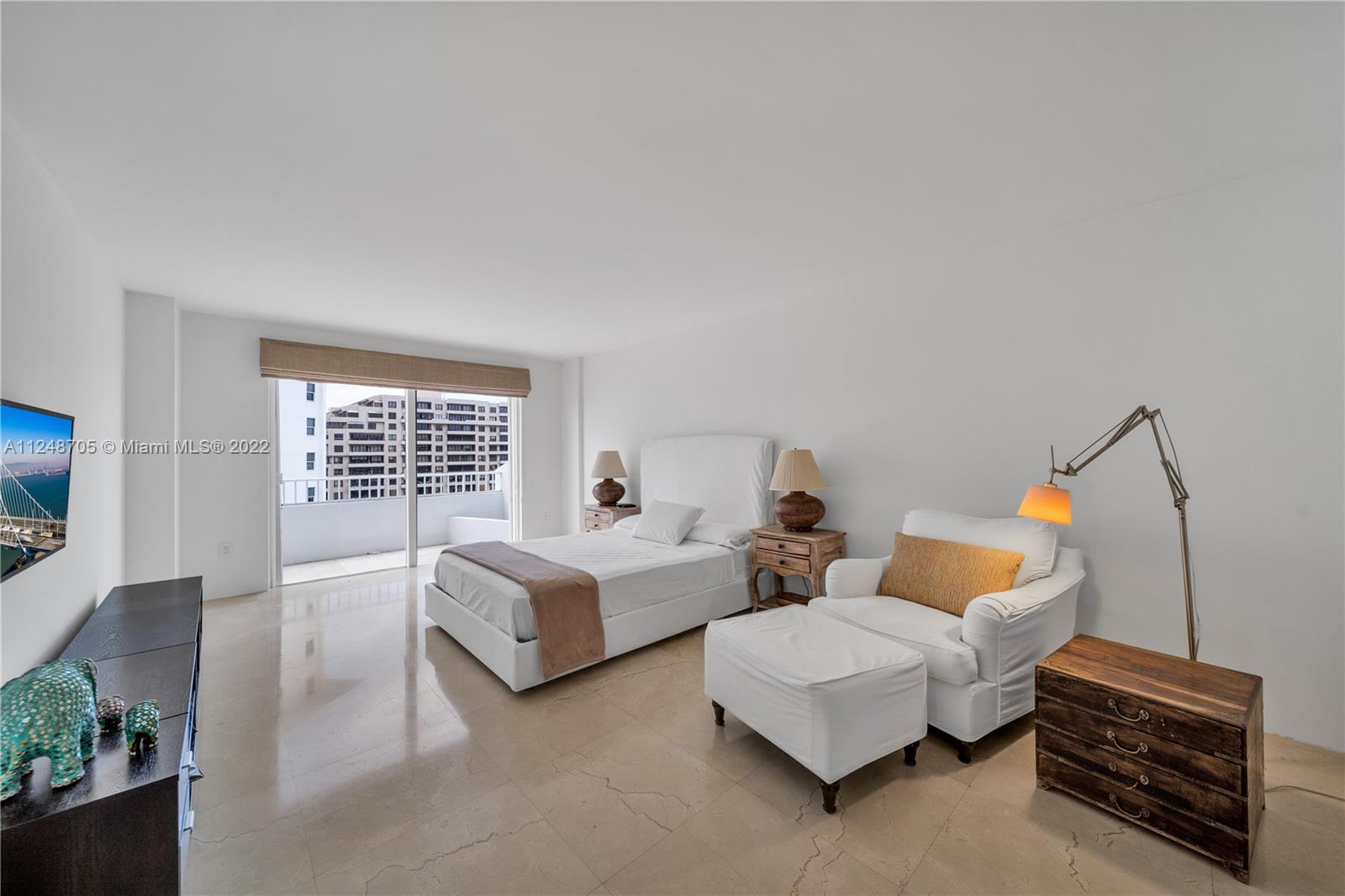 199 OCEAN LANE DRIVE Unit: 901