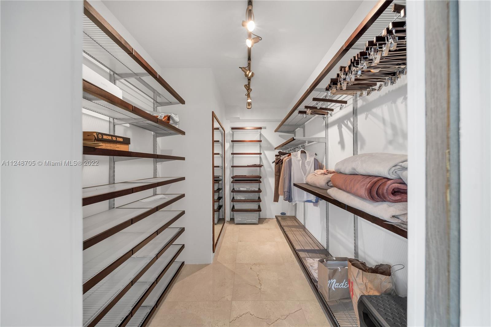 199 OCEAN LANE DRIVE Unit: 901