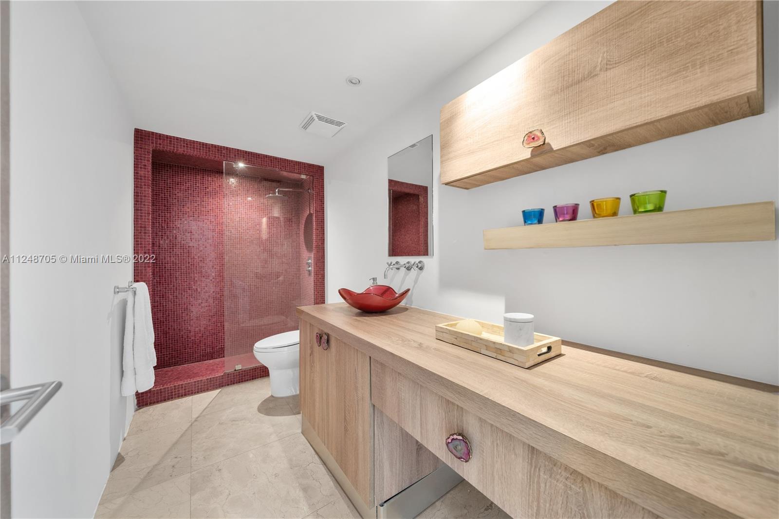 199 OCEAN LANE DRIVE Unit: 901