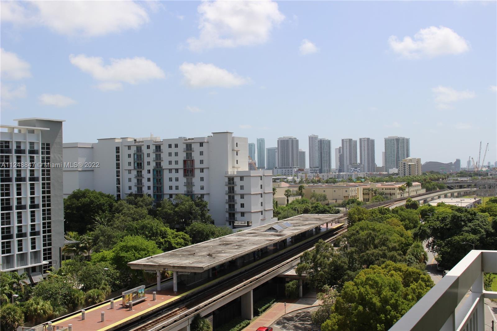 816 NW 11th St Unit: 1004