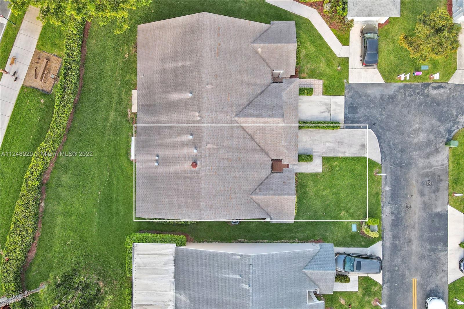 2215 SE 6th Ct
