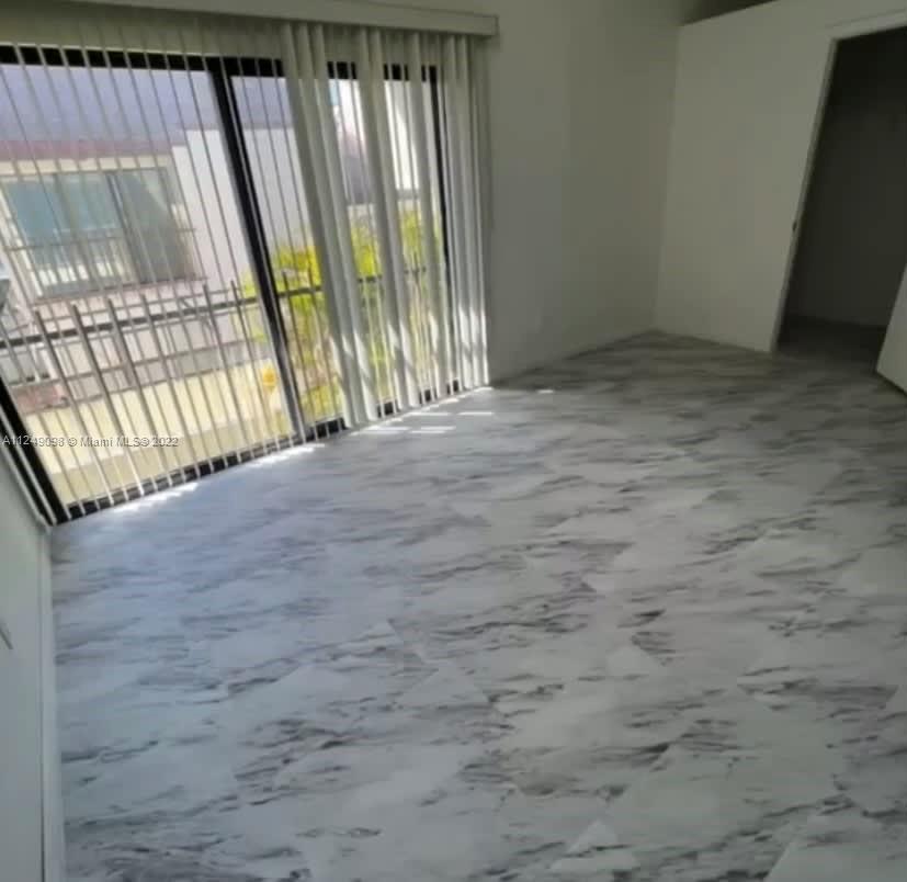 15811 SW 91st Ct Unit: B