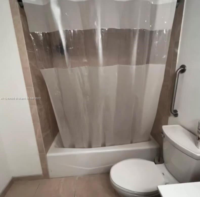15811 SW 91st Ct Unit: B