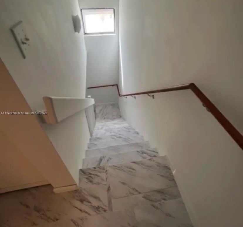 15811 SW 91st Ct Unit: B