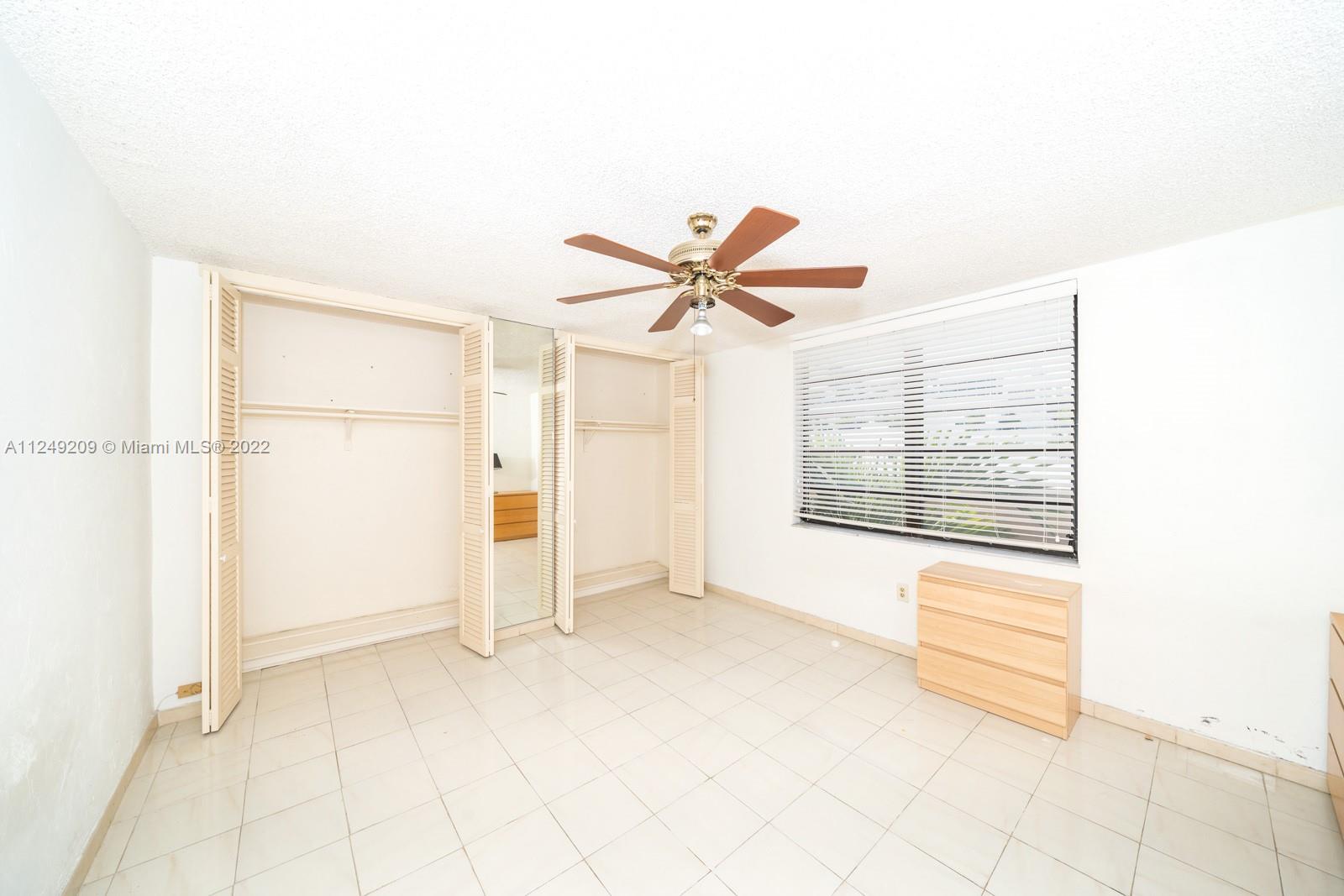 1725 James Ave Unit: 22