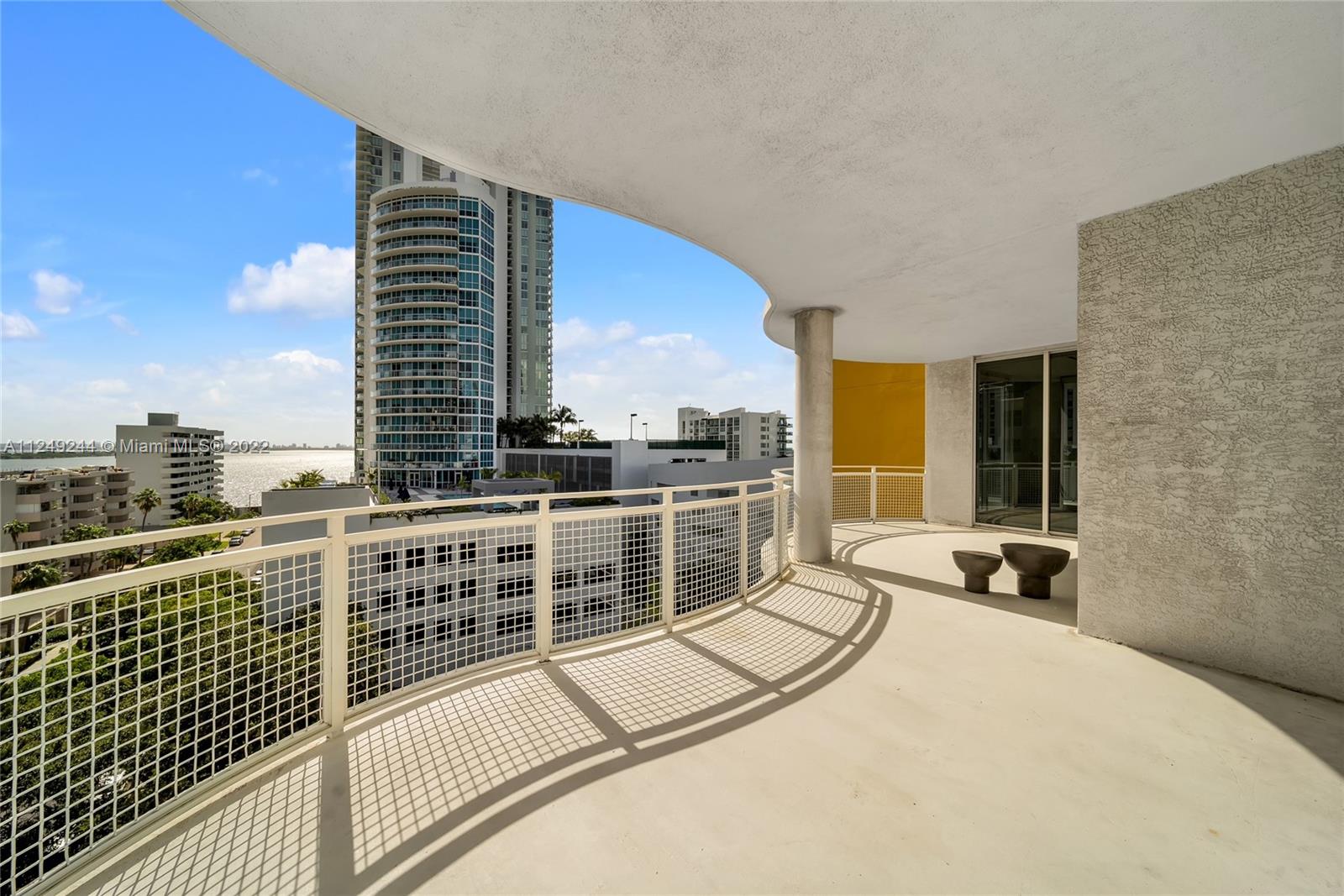 444 NE 30th St Unit: 808