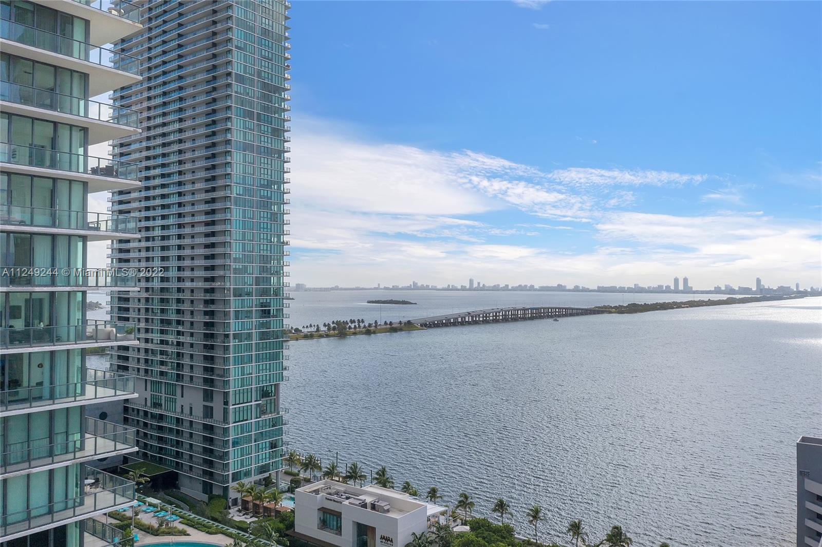 444 NE 30th St Unit: 808