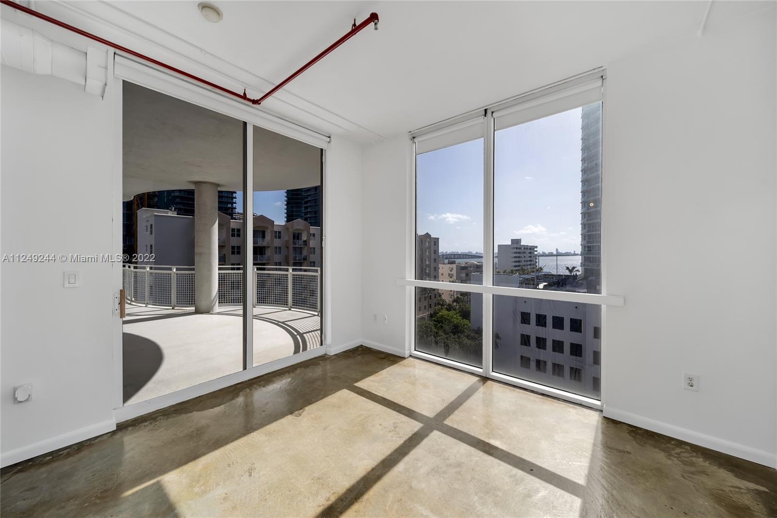444 NE 30th St Unit: 808