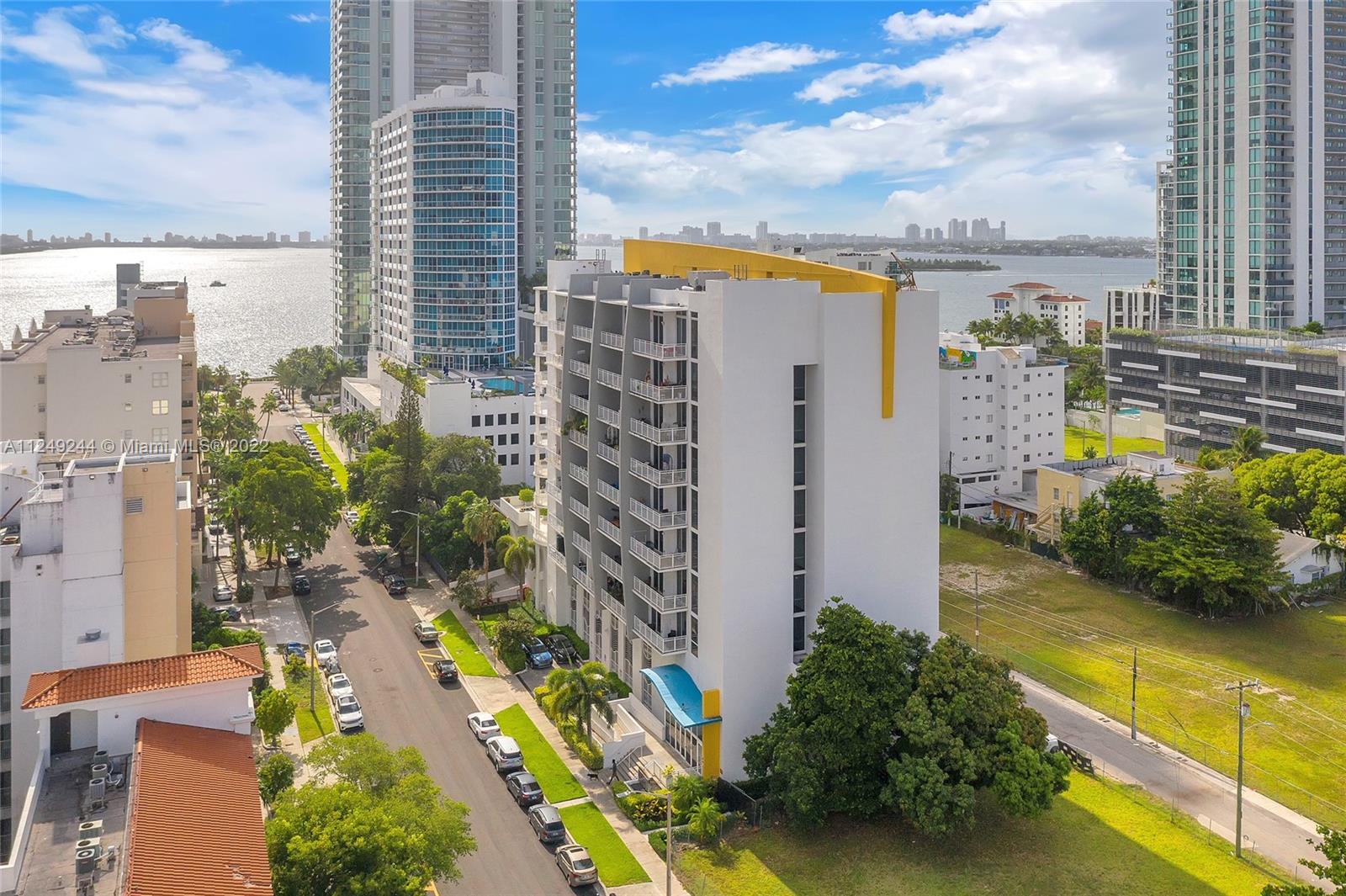 444 NE 30th St Unit: 808