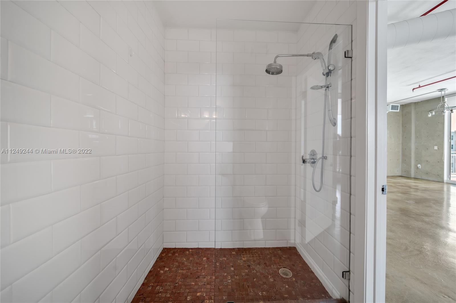 444 NE 30th St Unit: 808