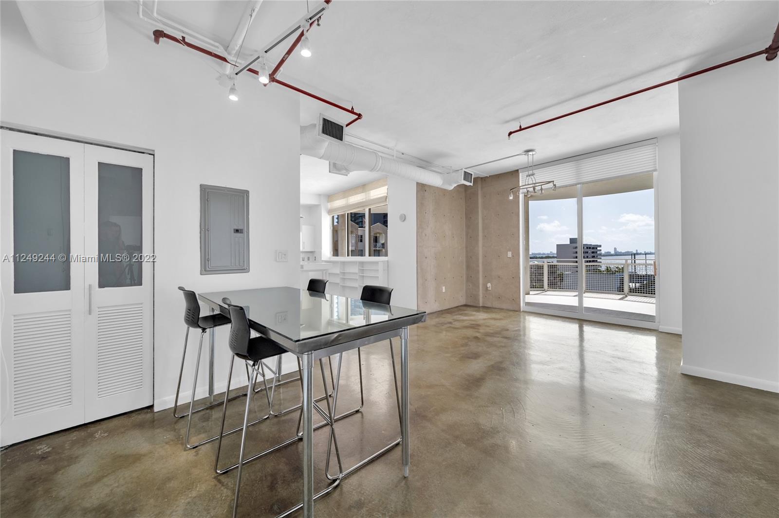 444 NE 30th St Unit: 808