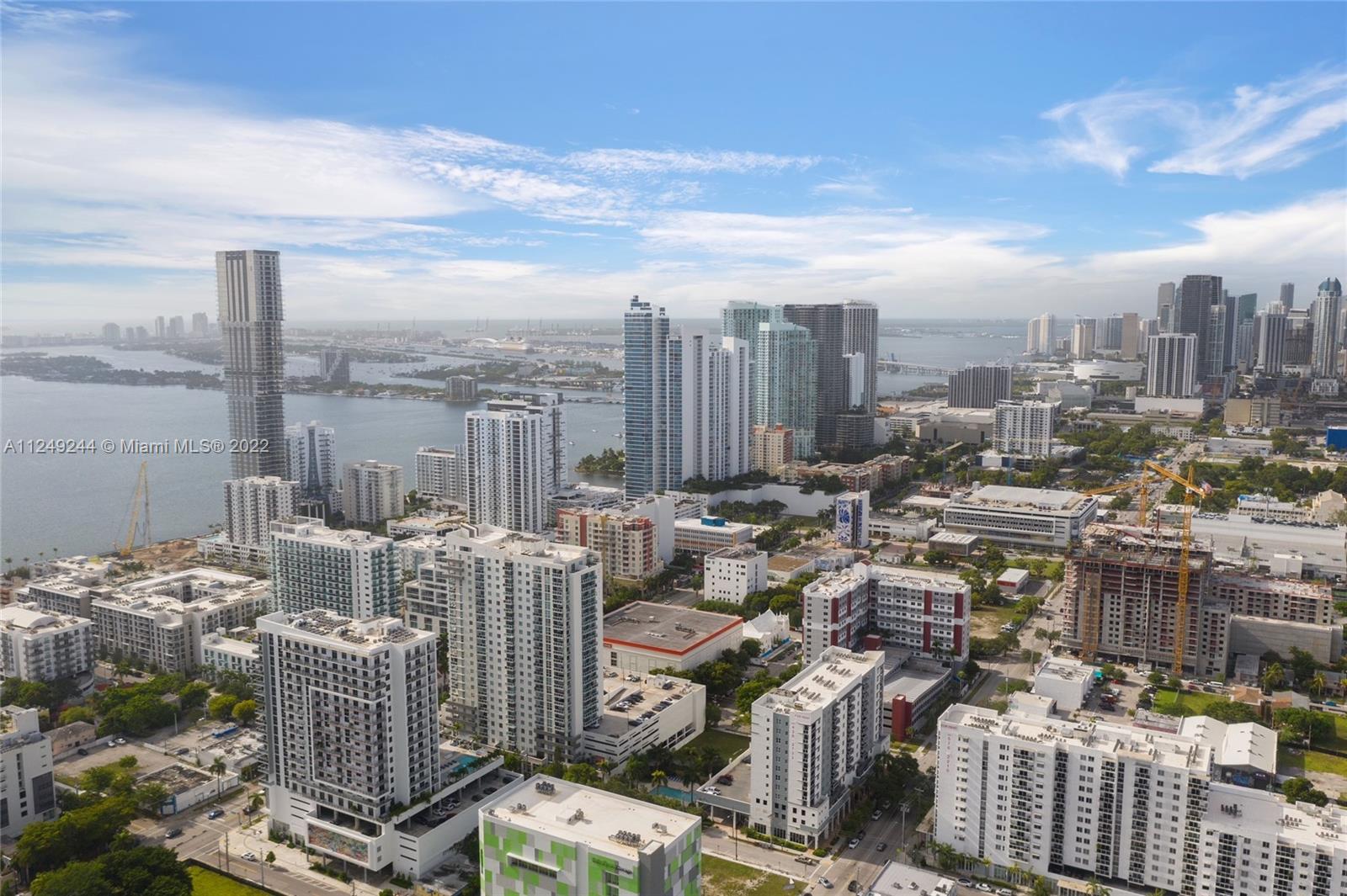 444 NE 30th St Unit: 808
