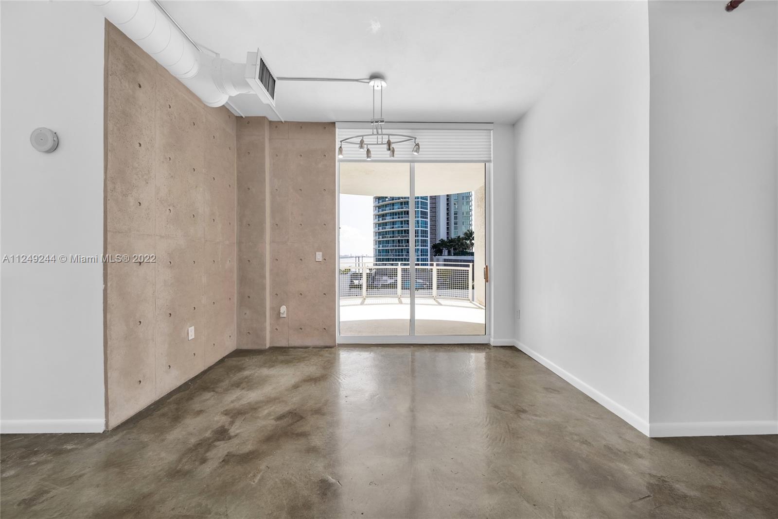 444 NE 30th St Unit: 808