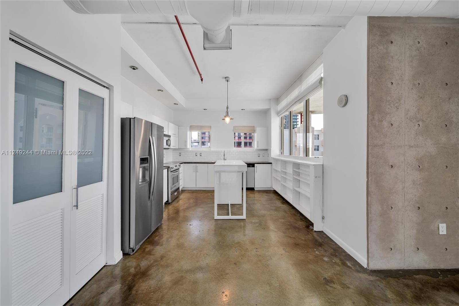 444 NE 30th St Unit: 808