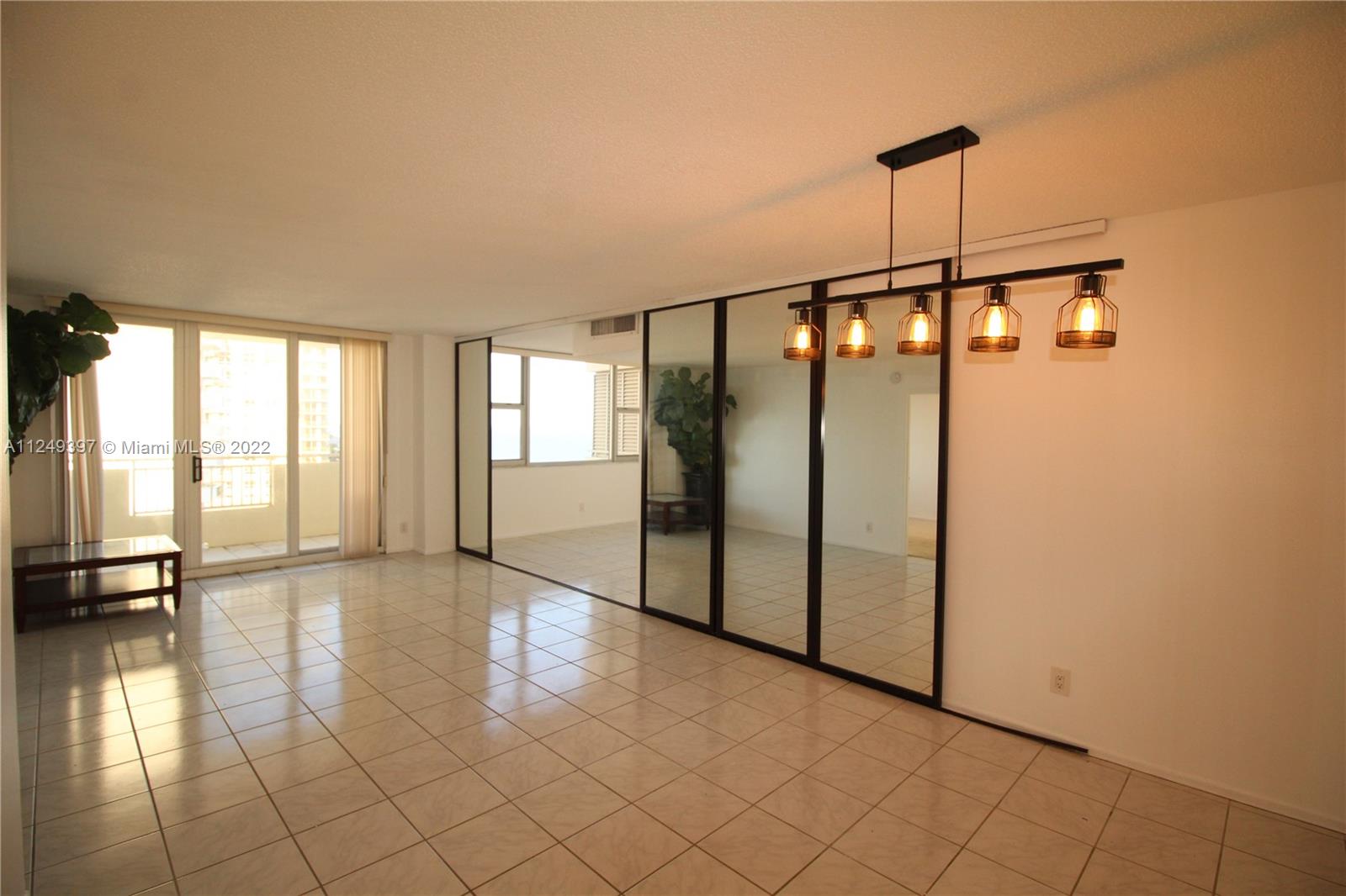 3180 S Ocean Dr Unit: 1406