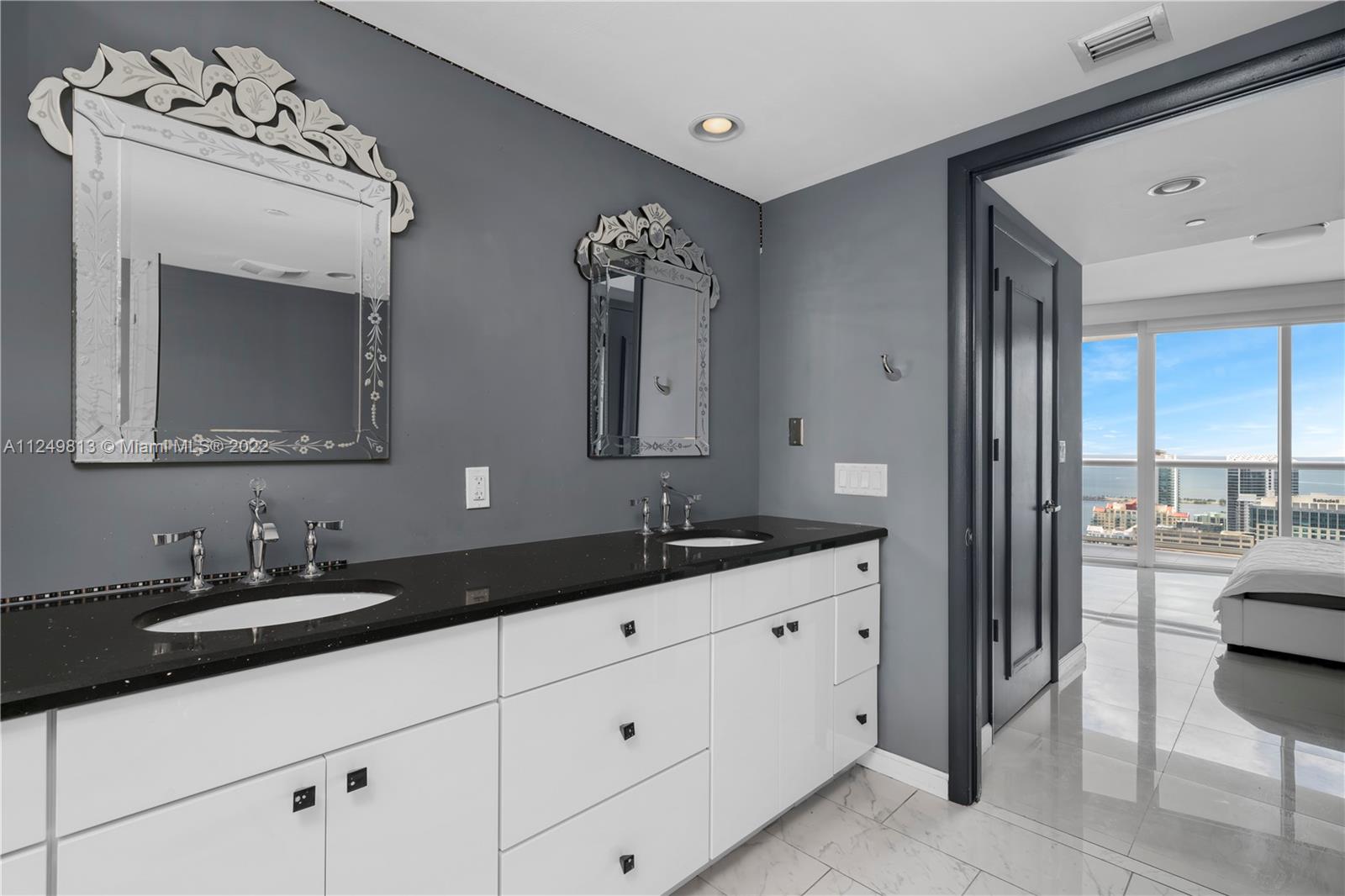495 Brickell Ave Unit: 5203