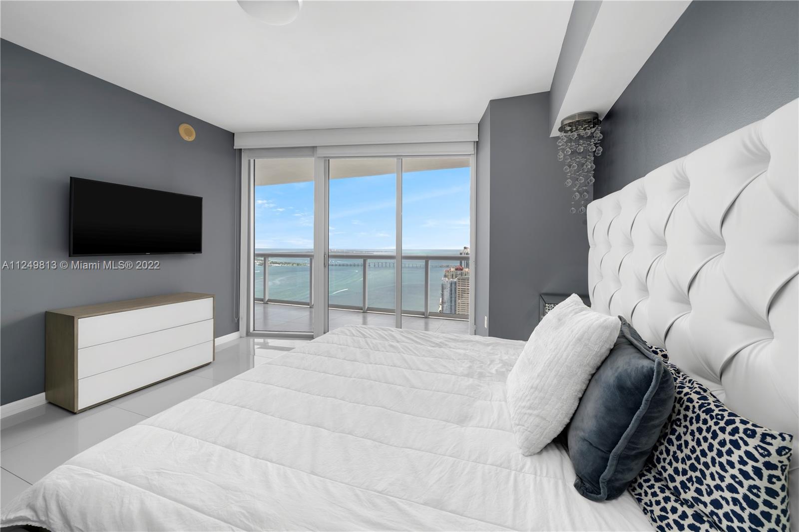 495 Brickell Ave Unit: 5203