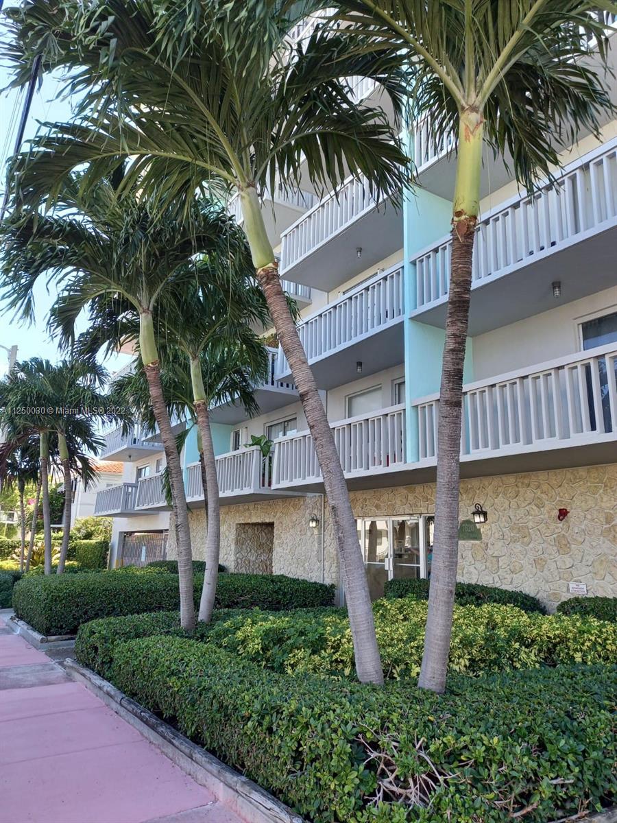 7620 Carlyle Ave Unit: 307