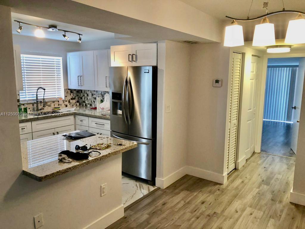 7620 Carlyle Ave Unit: 307