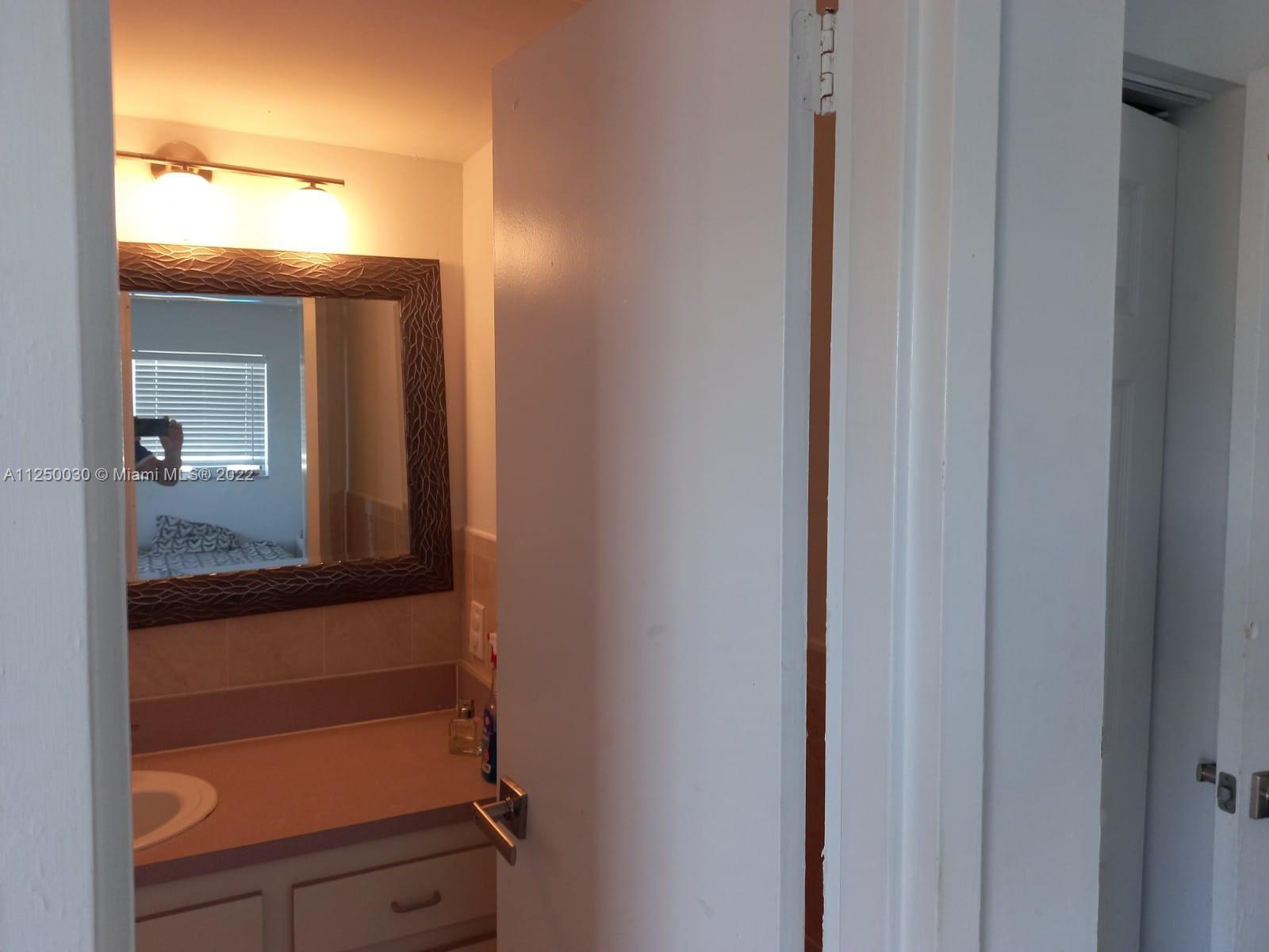 7620 Carlyle Ave Unit: 307