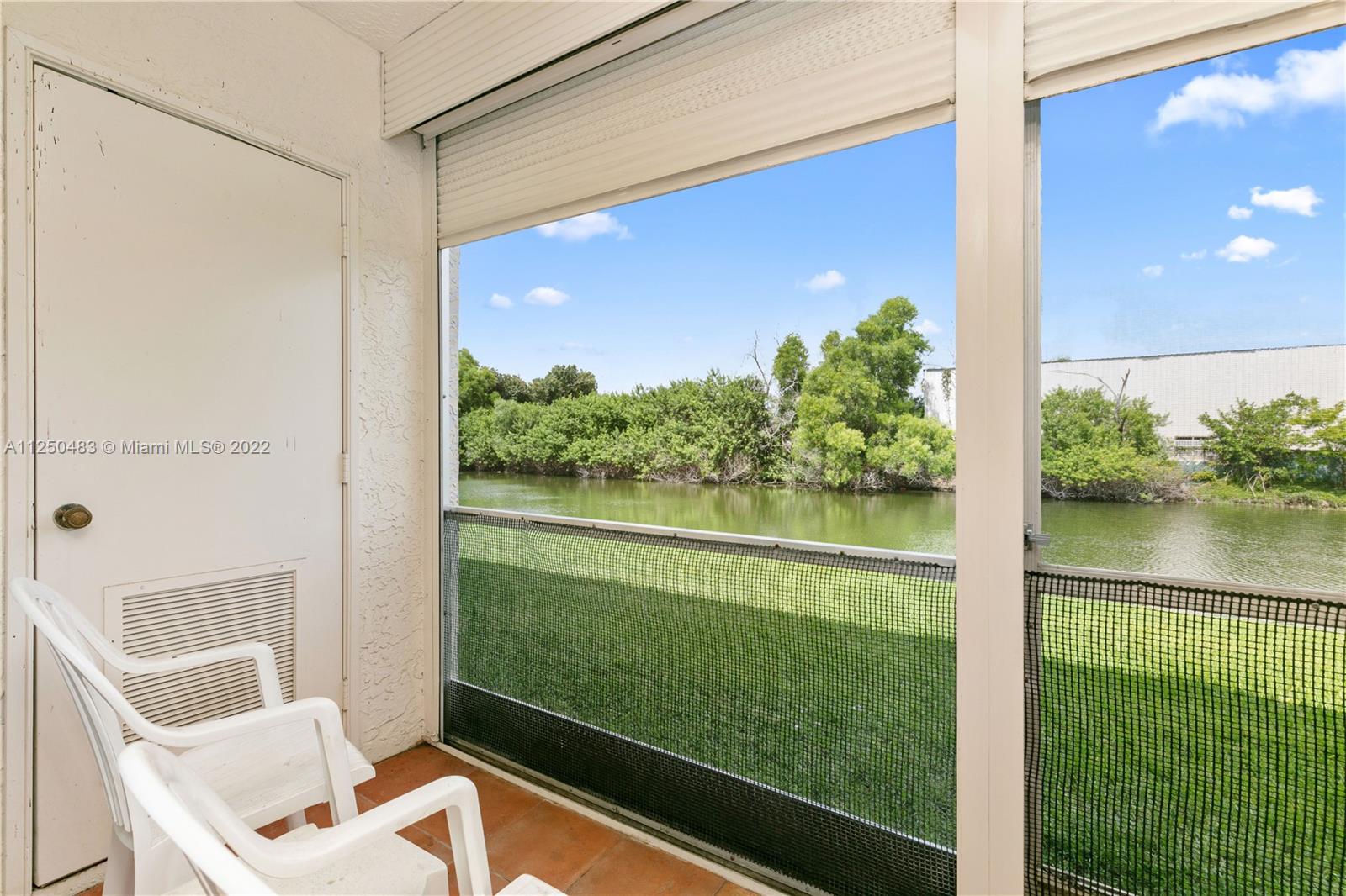 5560 Lakeside Dr Unit: 106