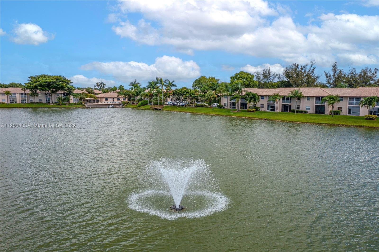 5560 Lakeside Dr Unit: 106