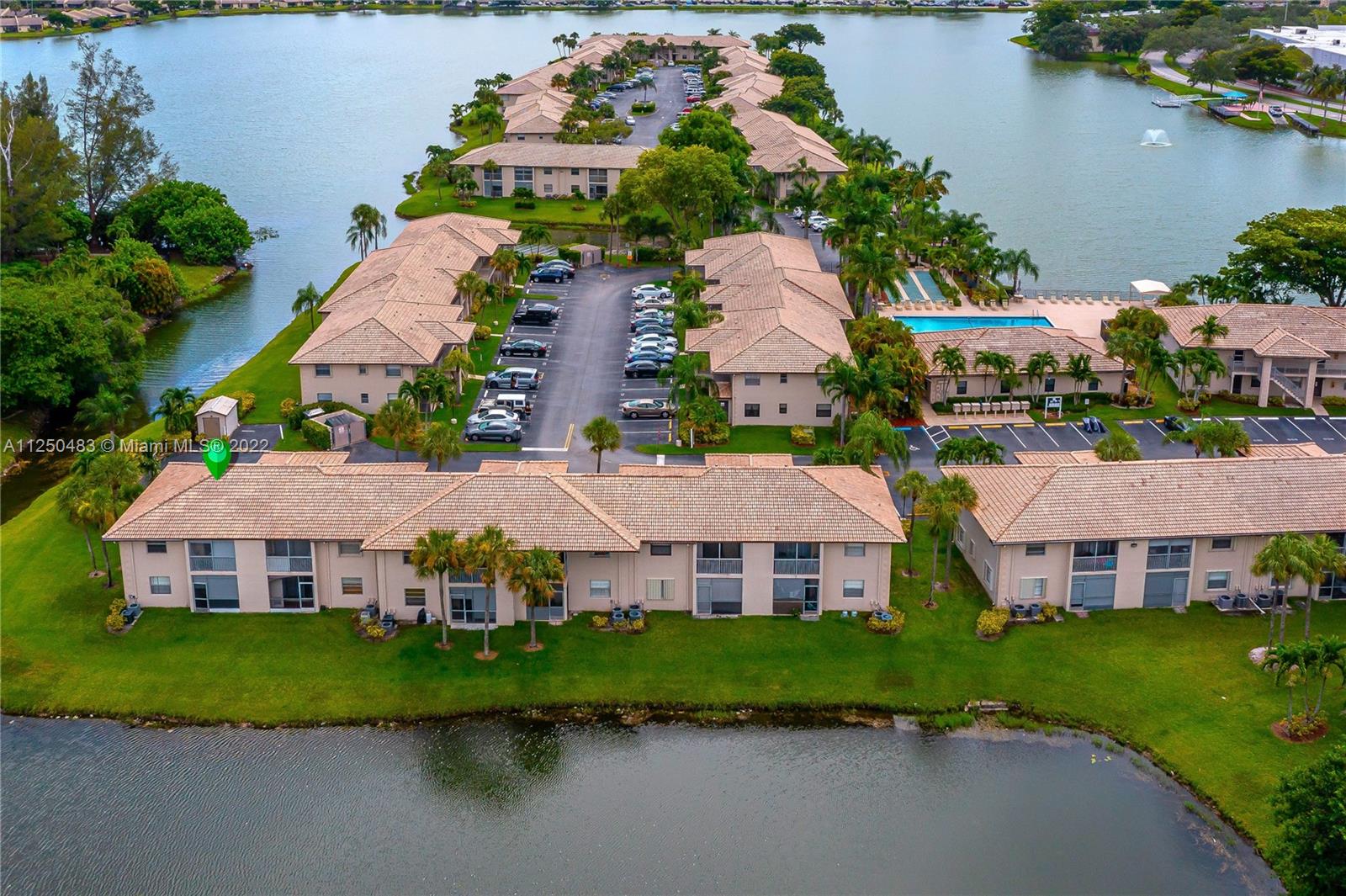 5560 Lakeside Dr Unit: 106