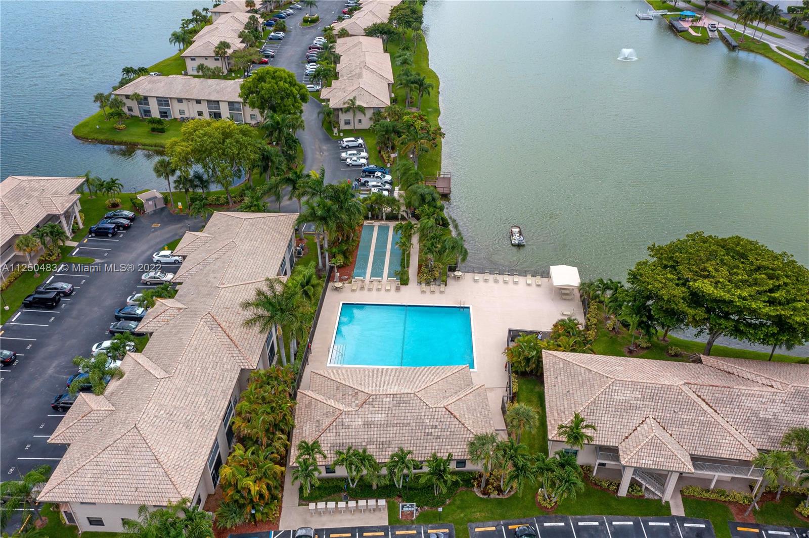 5560 Lakeside Dr Unit: 106