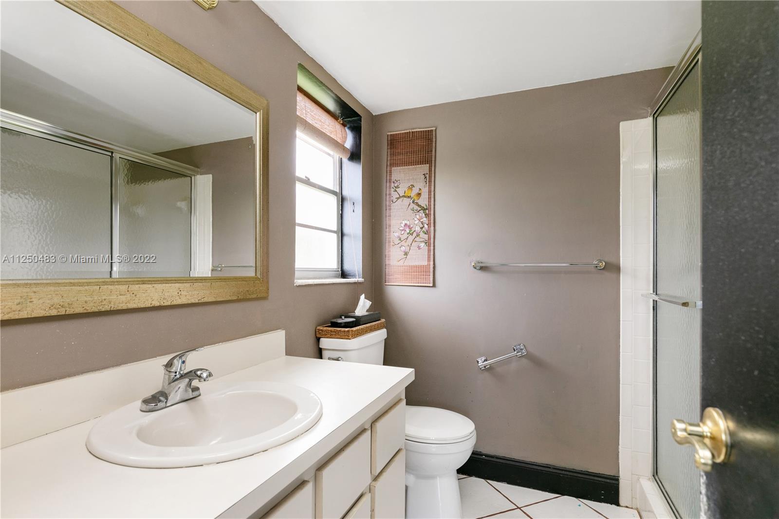 5560 Lakeside Dr Unit: 106