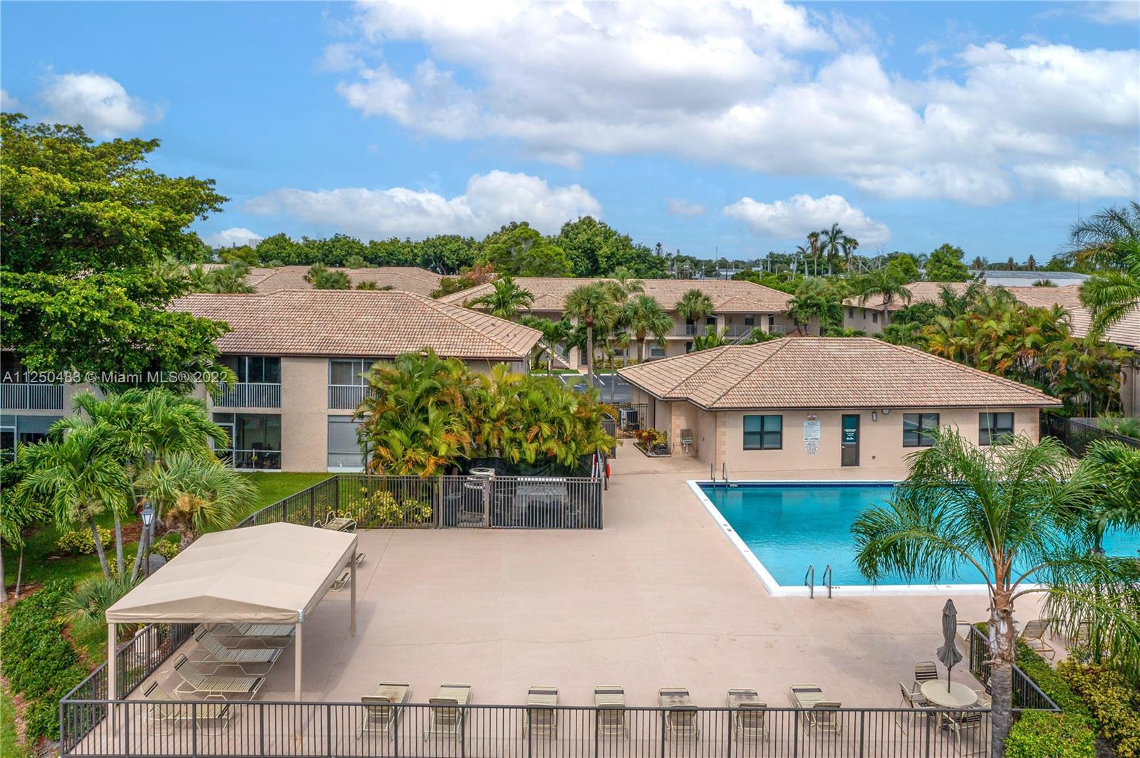 5560 Lakeside Dr Unit: 106