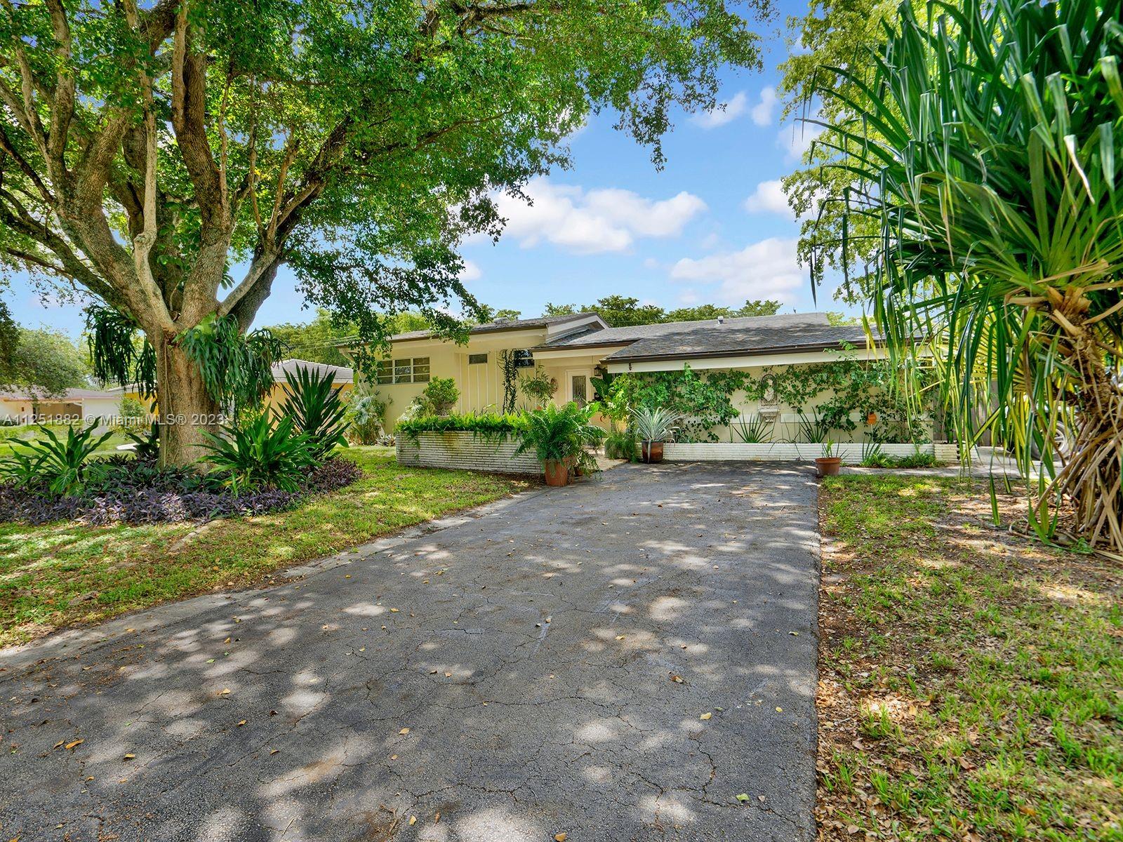 414 S 57th Way