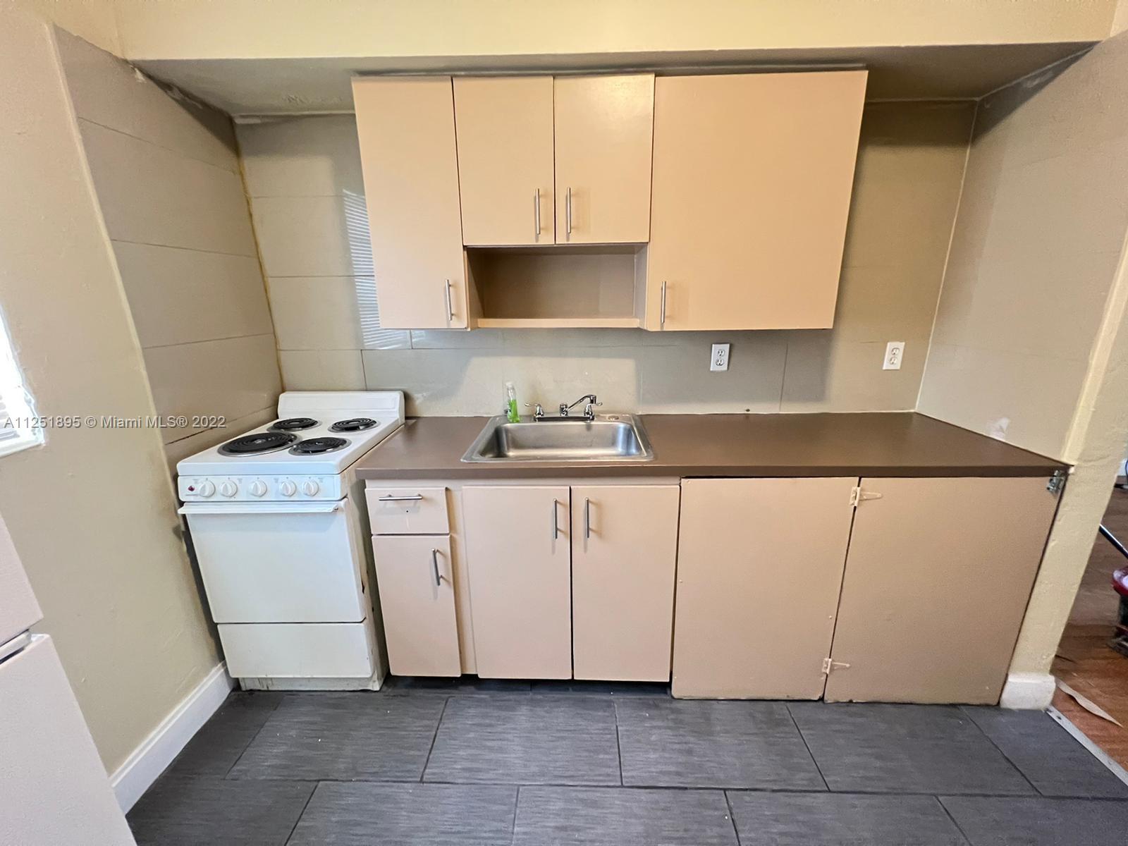 6300 Miramar Pkwy Unit: 6