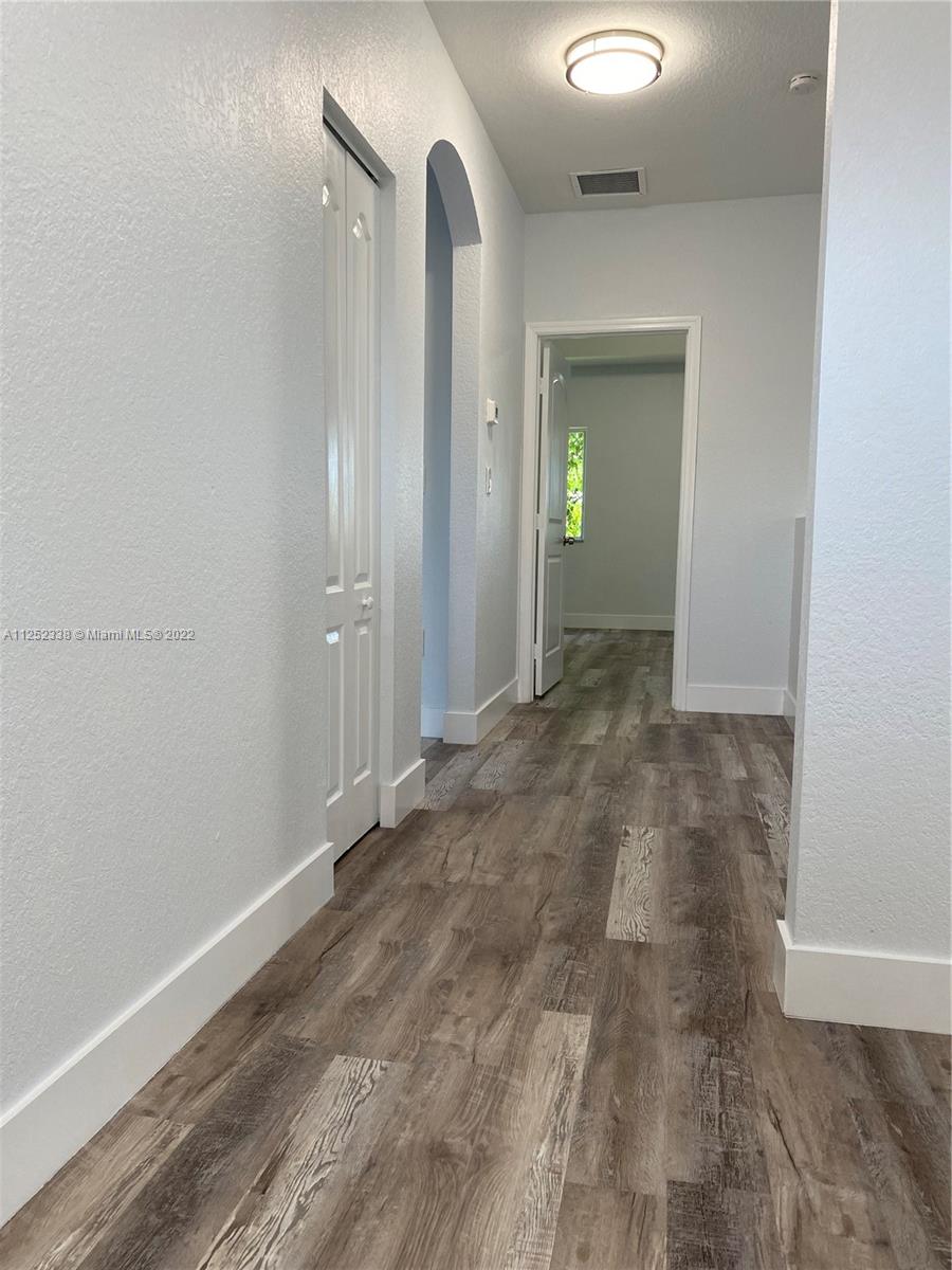 16350 SW 50th Ter