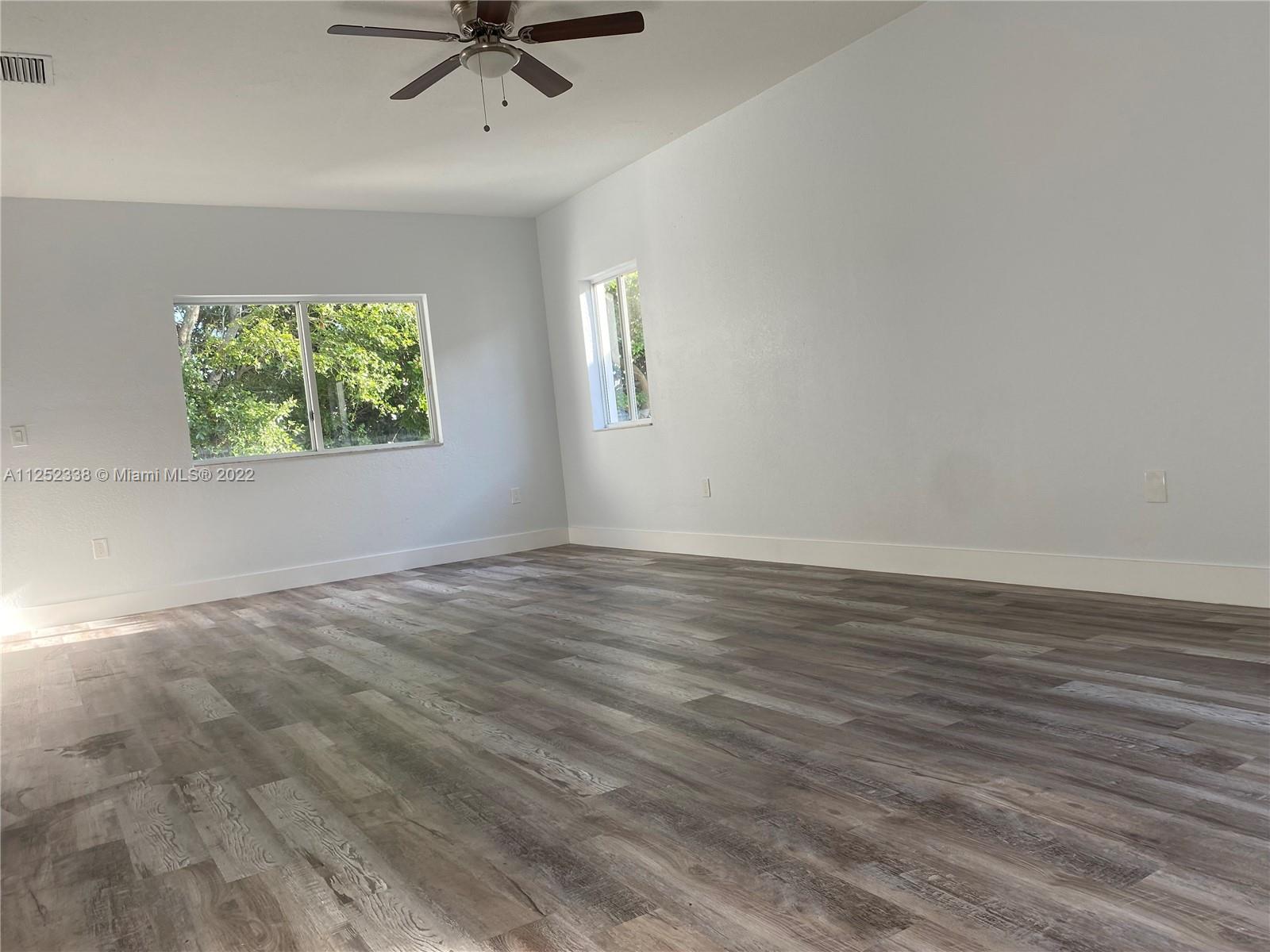 16350 SW 50th Ter
