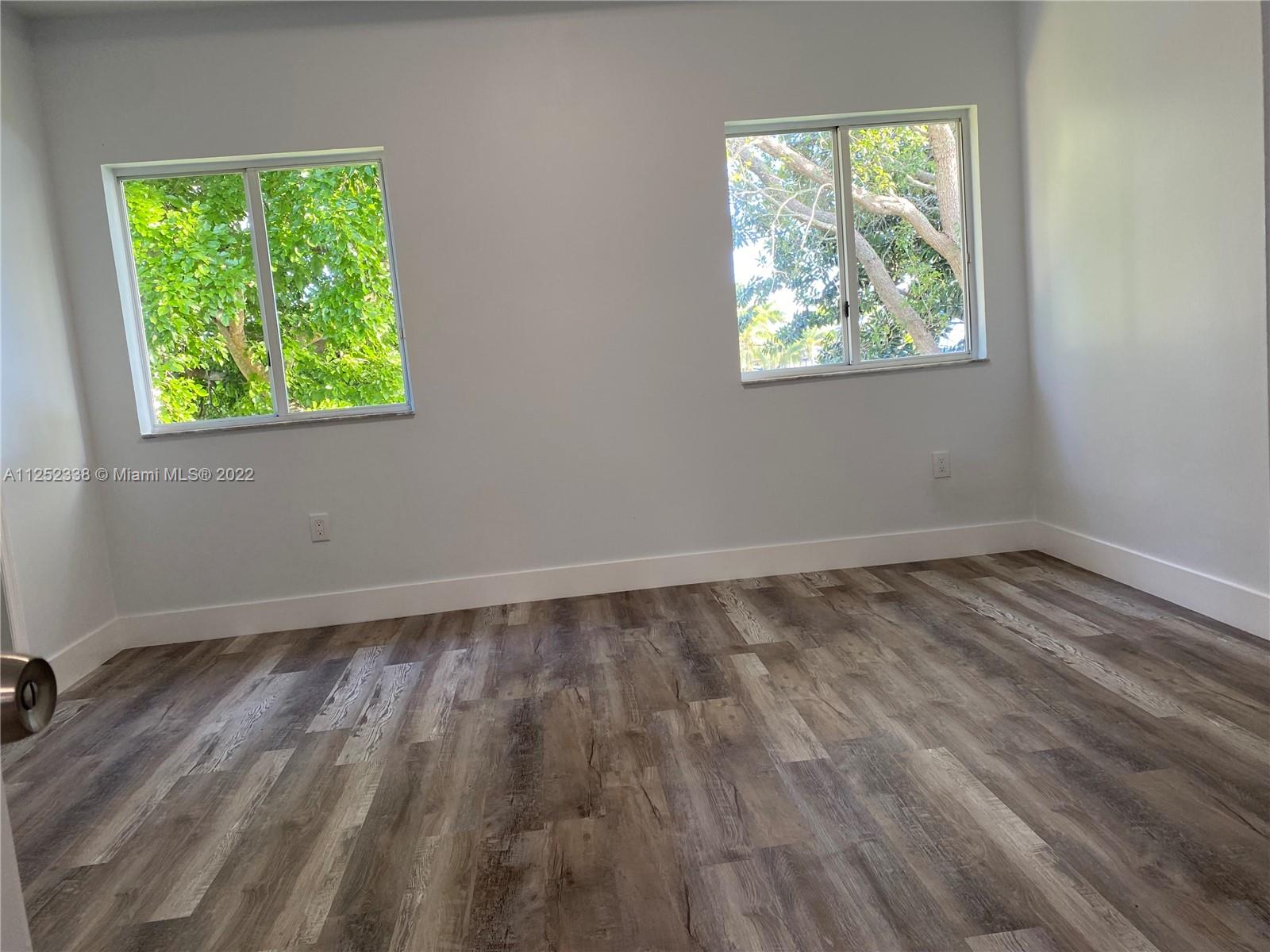 16350 SW 50th Ter