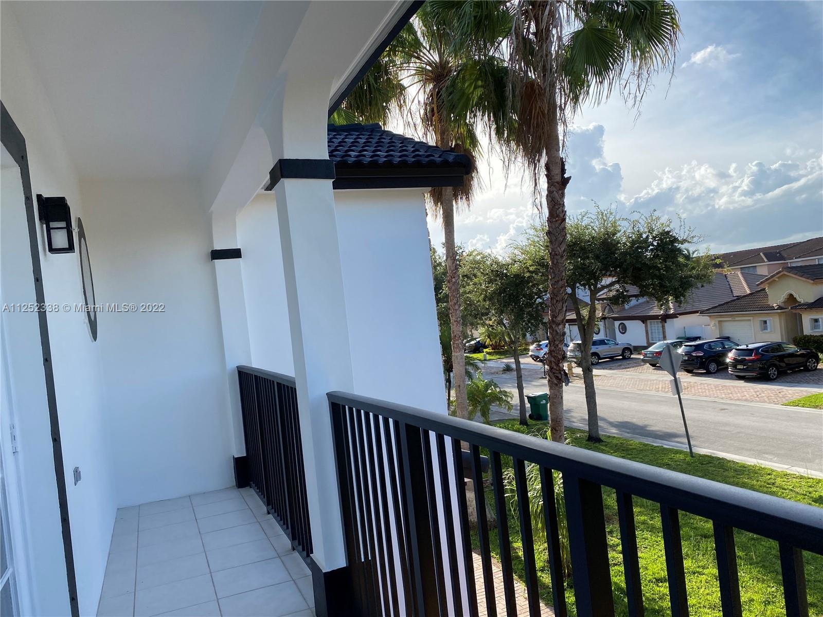 16350 SW 50th Ter