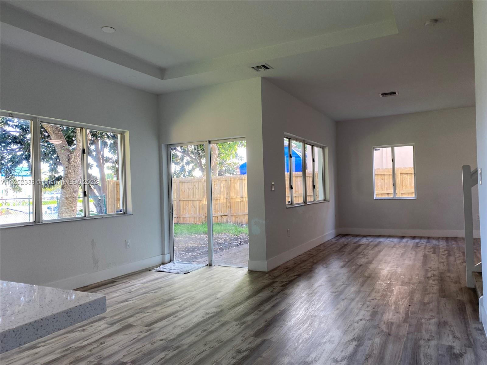16350 SW 50th Ter