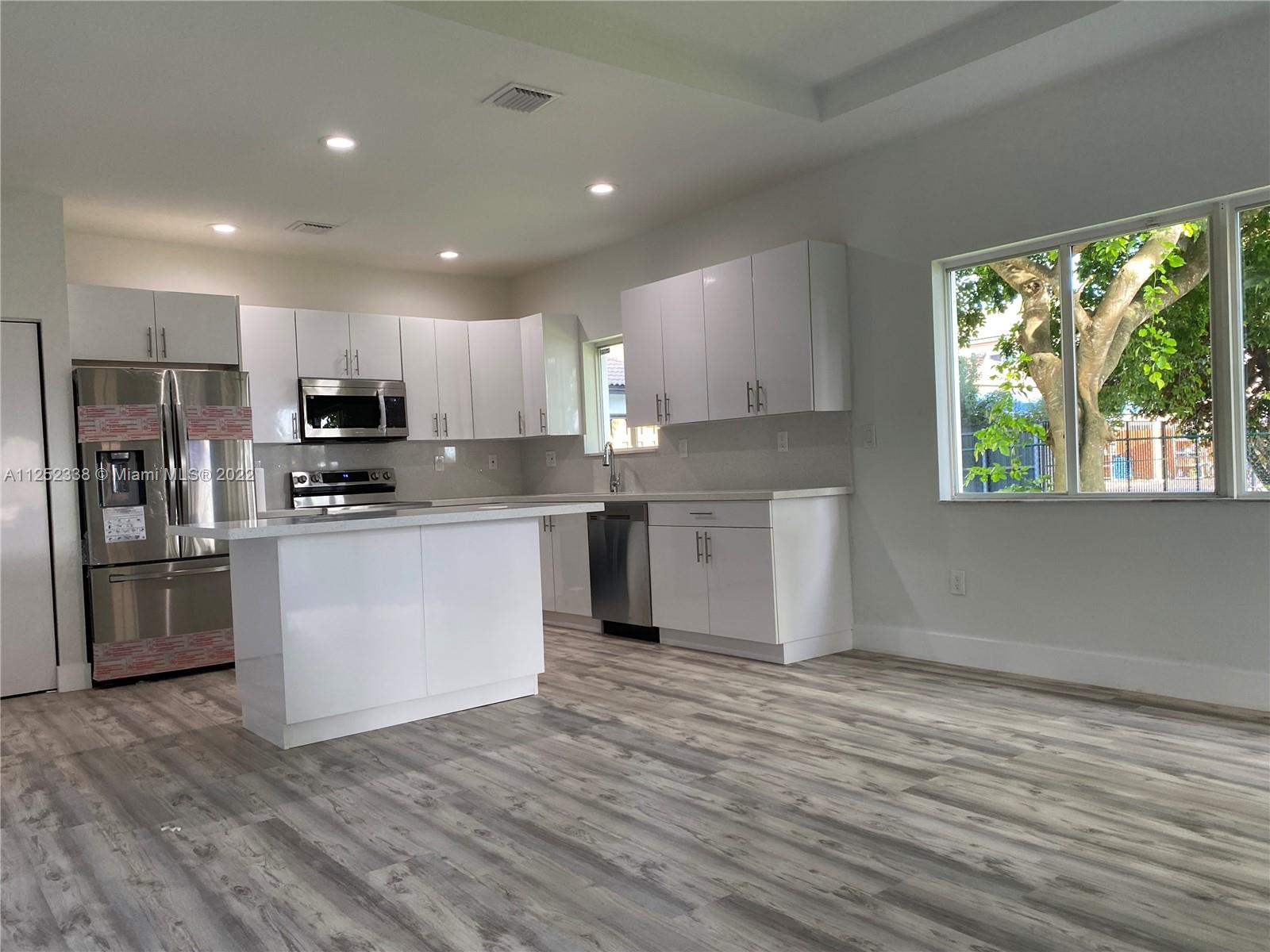 16350 SW 50th Ter