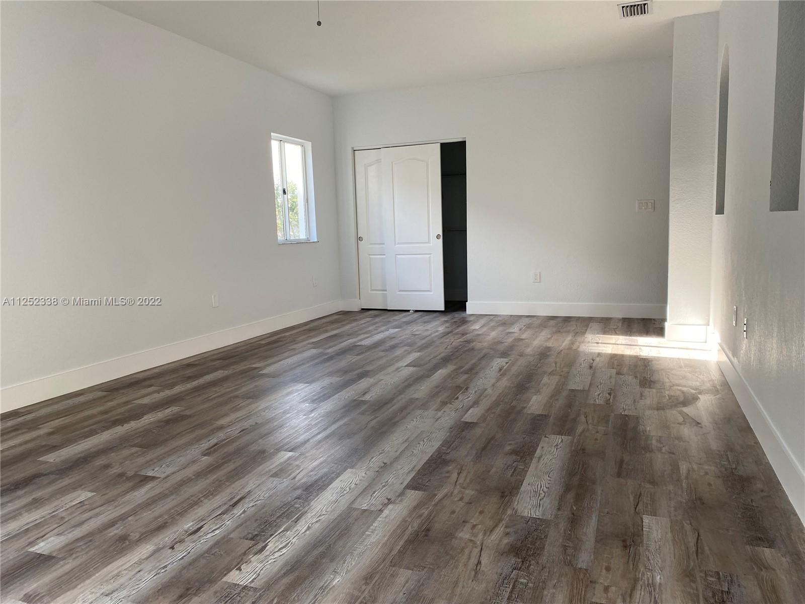 16350 SW 50th Ter
