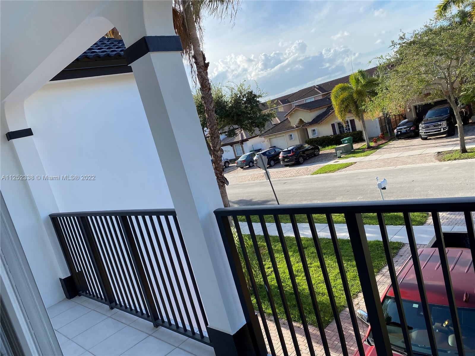 16350 SW 50th Ter
