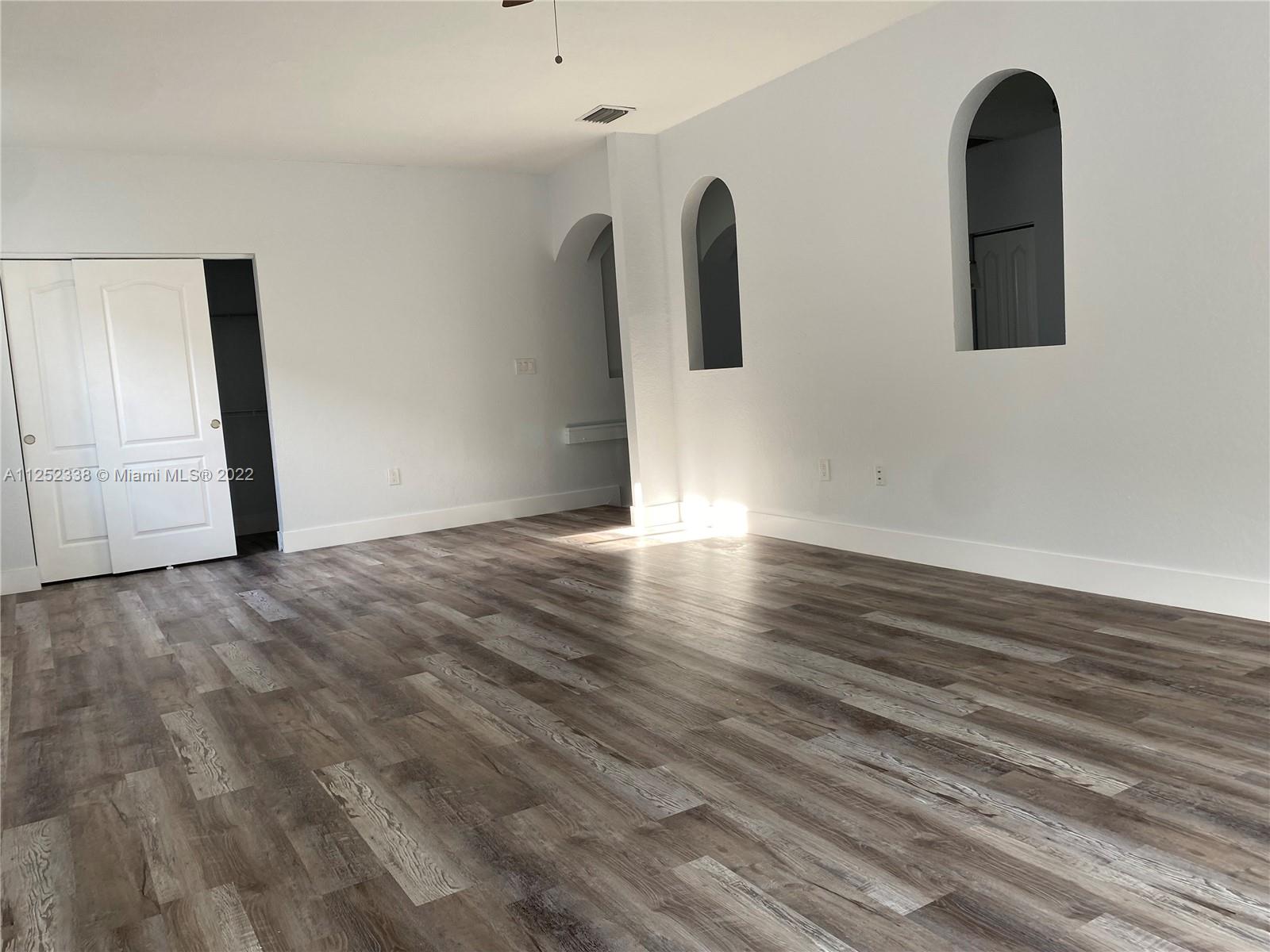 16350 SW 50th Ter