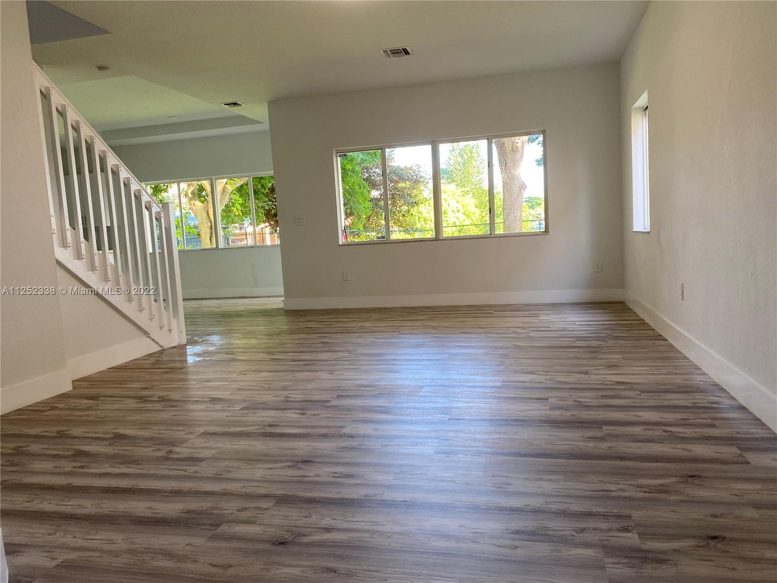 16350 SW 50th Ter