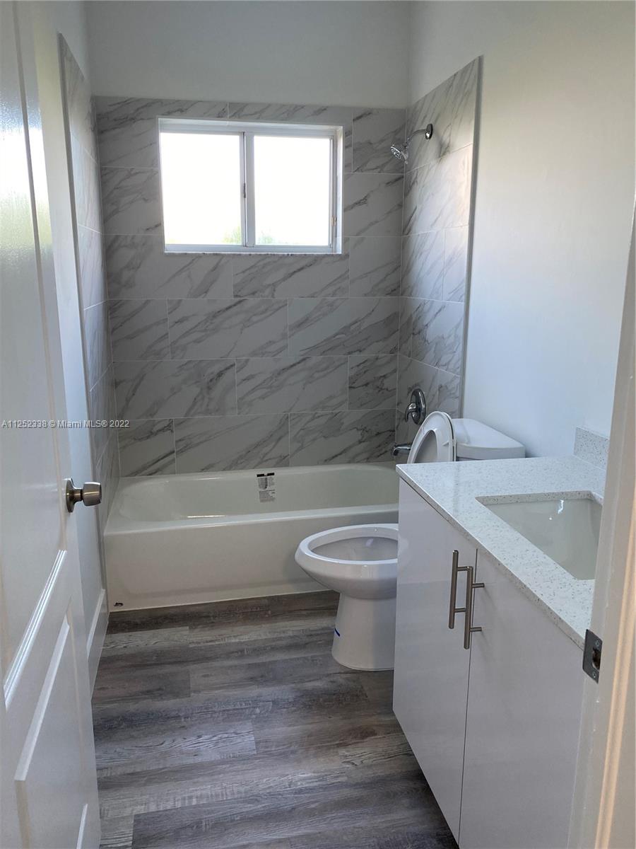 16350 SW 50th Ter