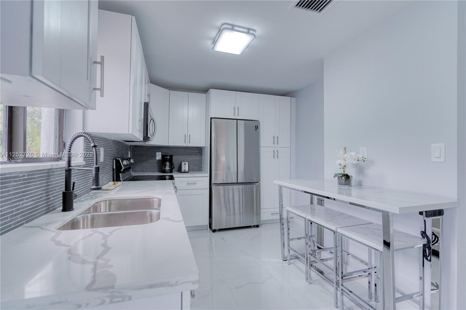 171 NW 47th St