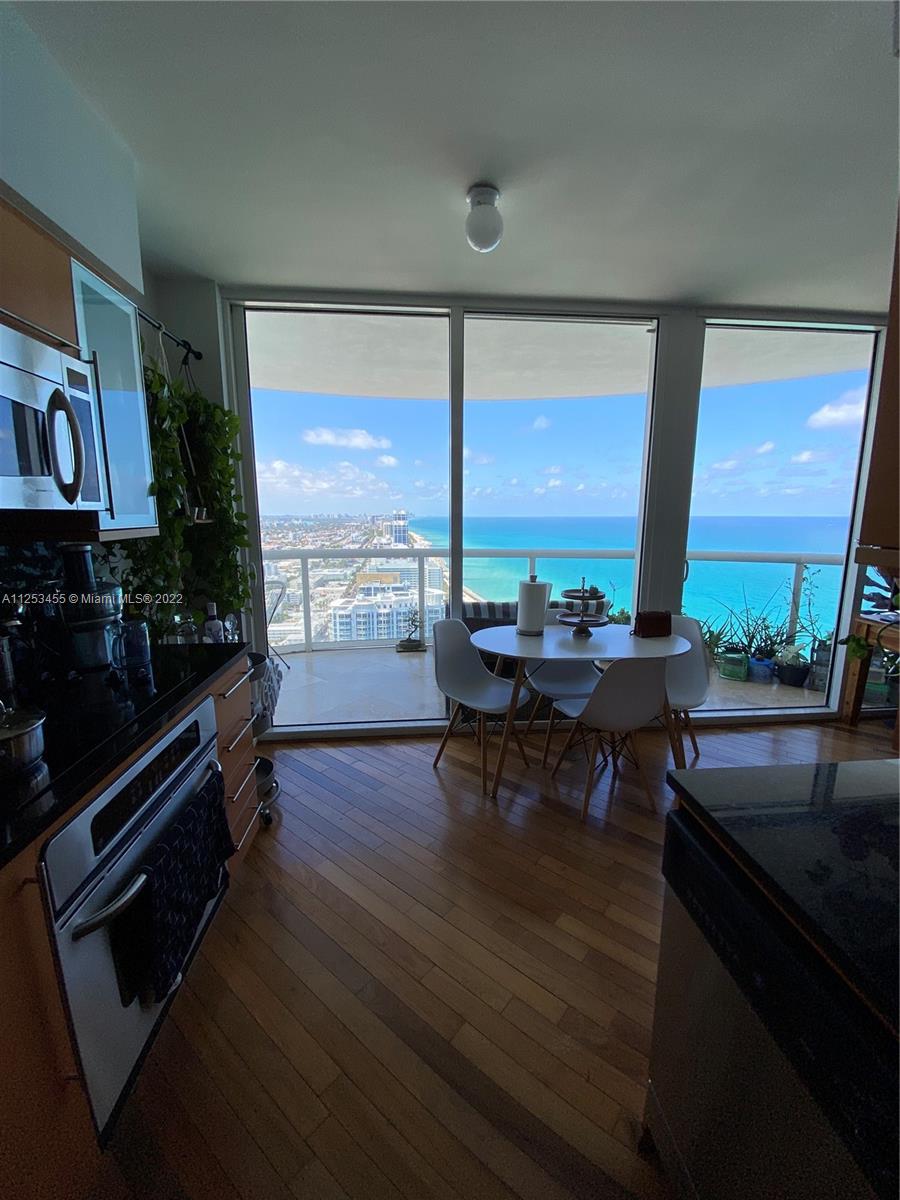6365 Collins Ave Unit: 3911