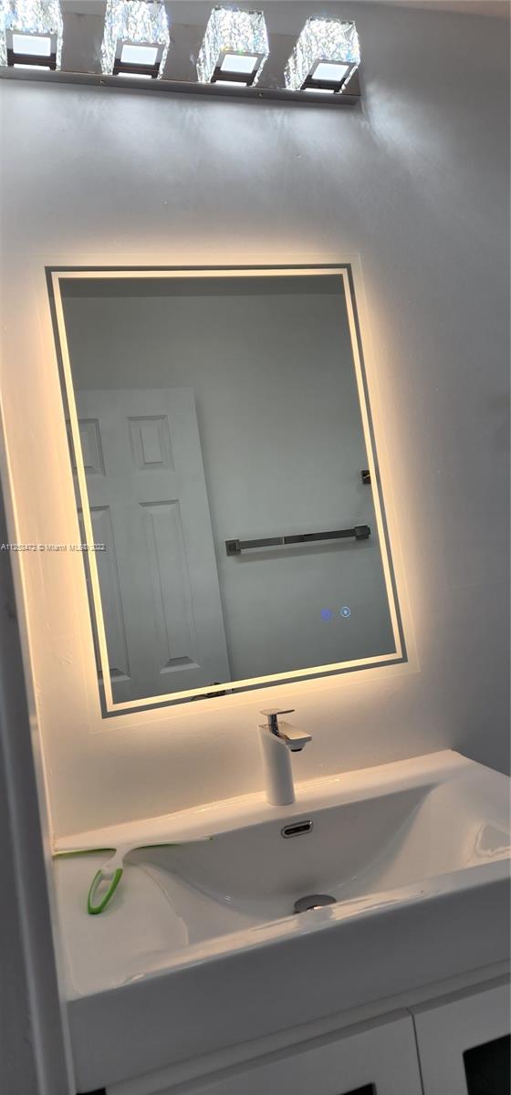 3905 SW 118th Ct Unit: 0