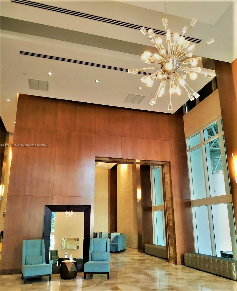 31 SE 5th St Unit: 3006