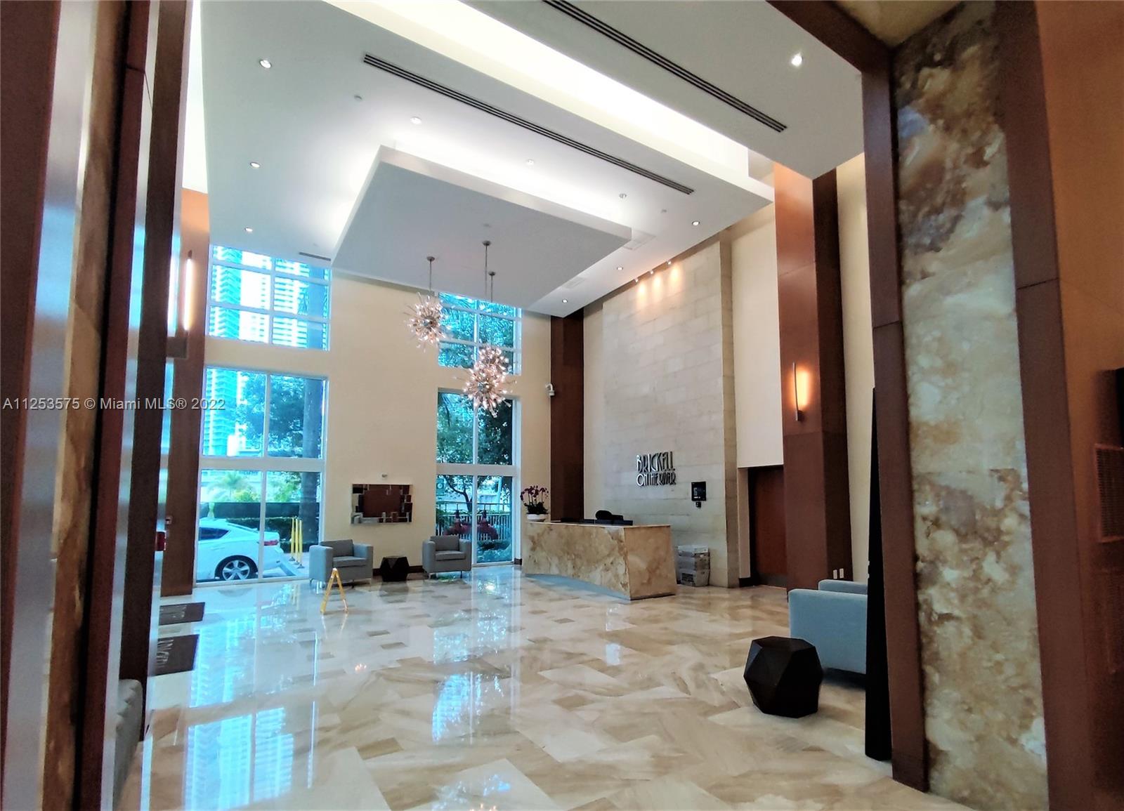31 SE 5th St Unit: 3006