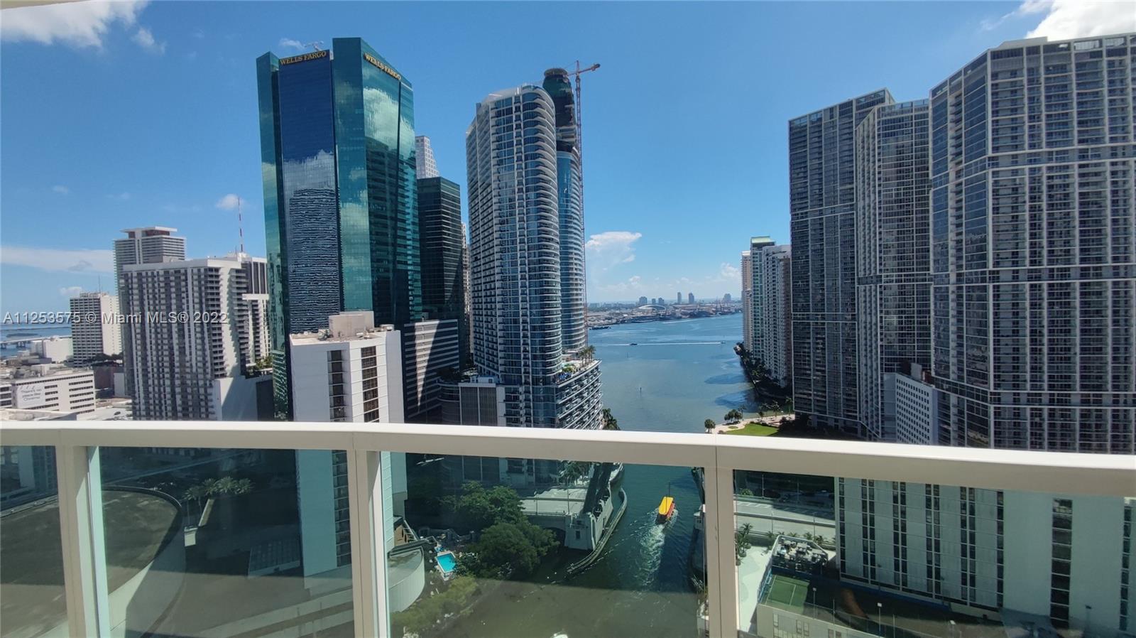 31 SE 5th St Unit: 3006